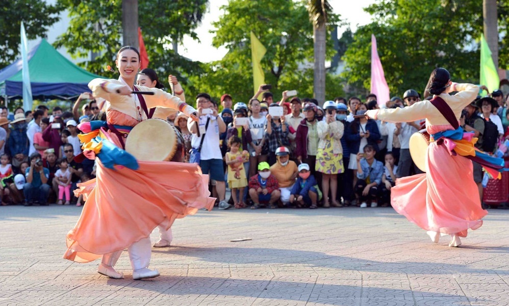 Những lễ hội vào dịp nghỉ lễ 30/4-1/5 ảnh 2 Nhung le hoi vao dip nghi le 30/4-1/5 anh 2