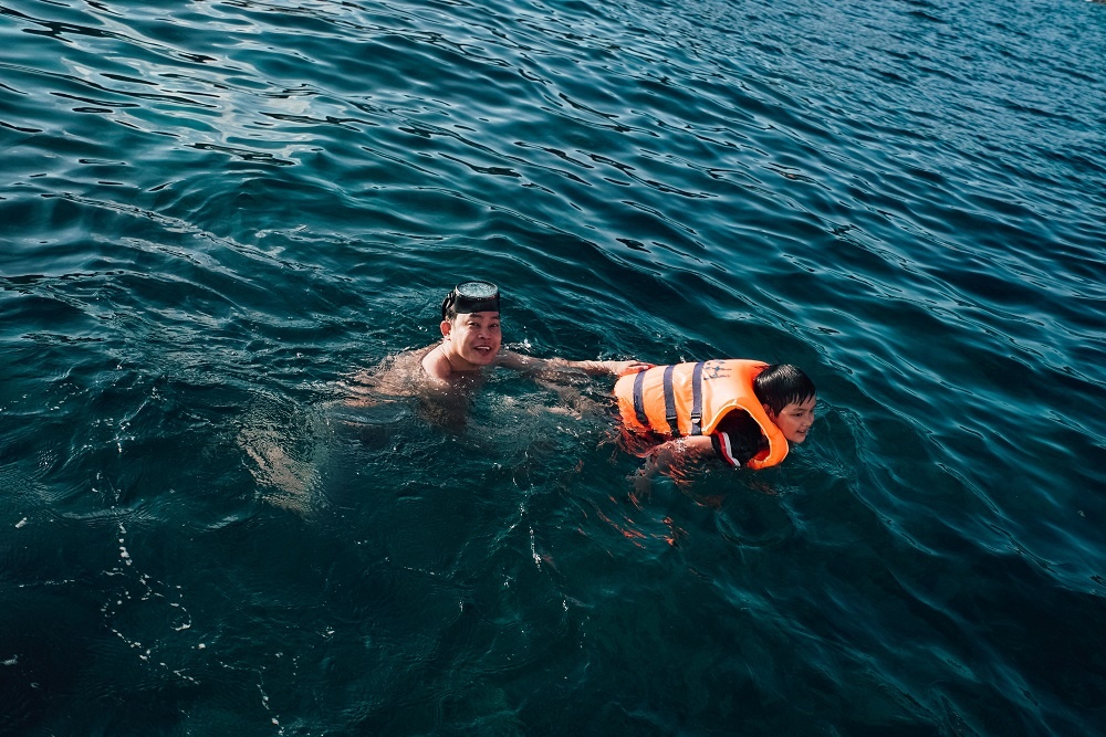 Du lich dao Binh Hung anh 9