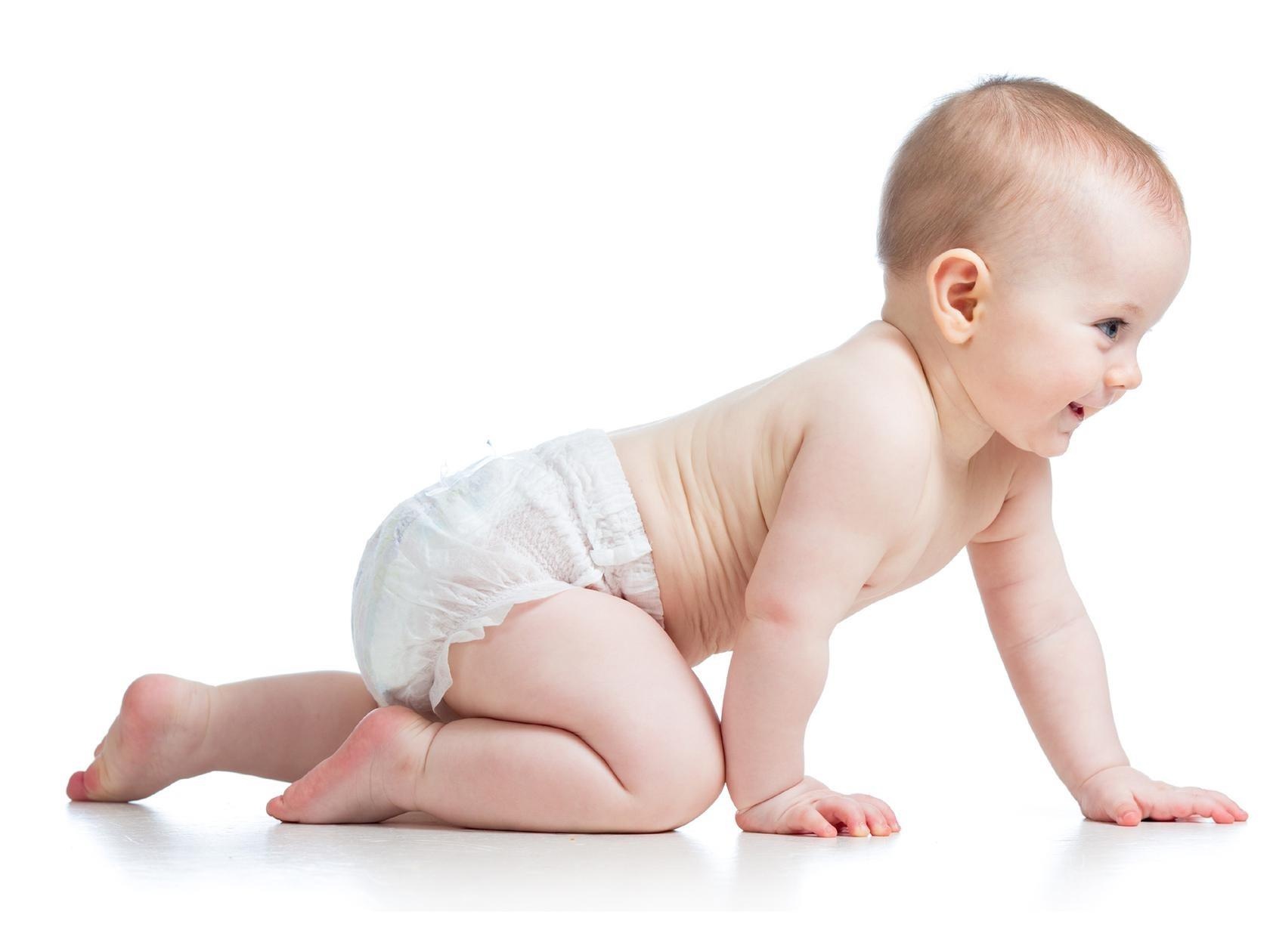 Khi nao nen mac quan lot cho be? hinh anh