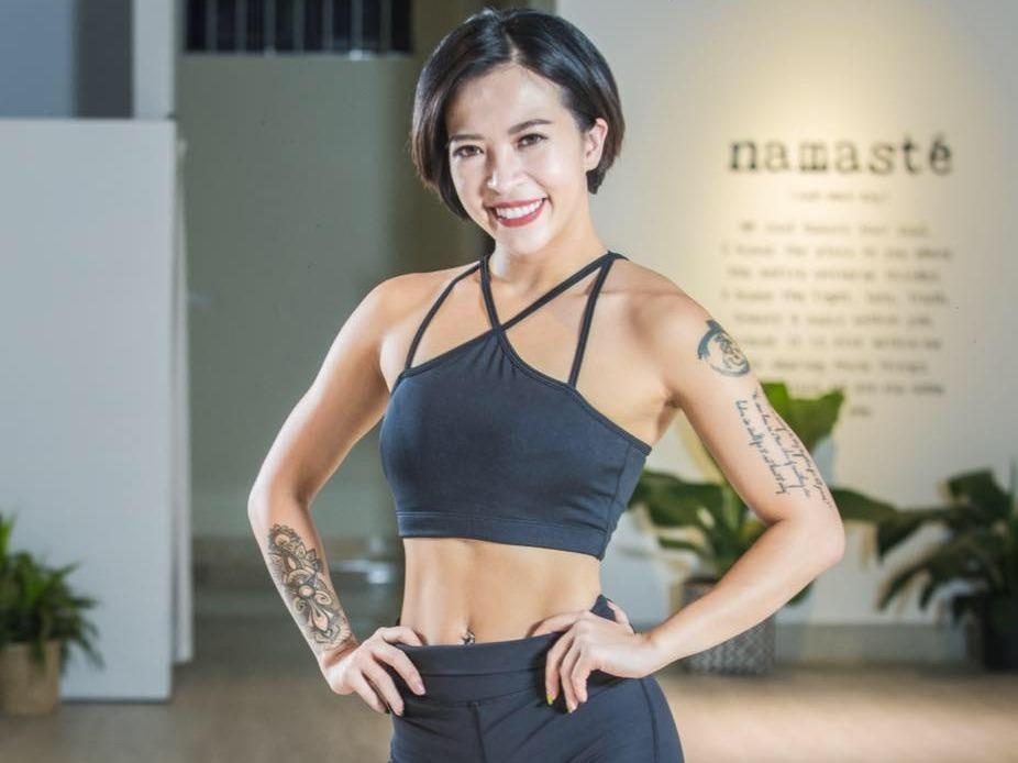 7 bai tap giam mo bung 'than toc' cua HLV Hana Giang Anh hinh anh