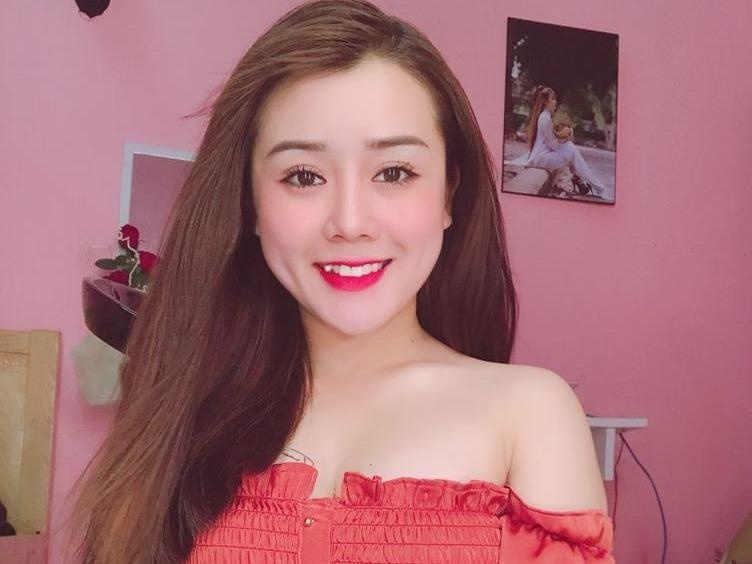 Co gai 5 lan tan trang nhan sac de so huu ve dep lai Tay hinh anh