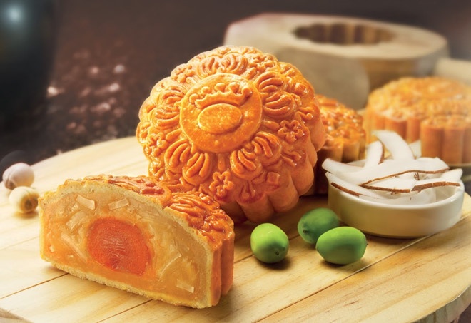 cach an banh trung thu khong beo anh 1