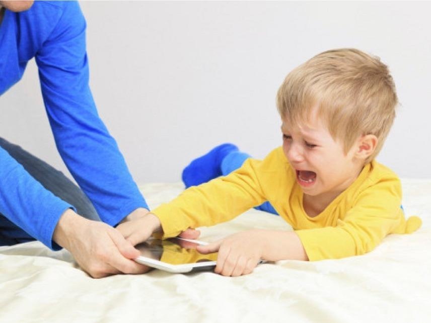 Tai sao tre voi vinh ban? hinh anh