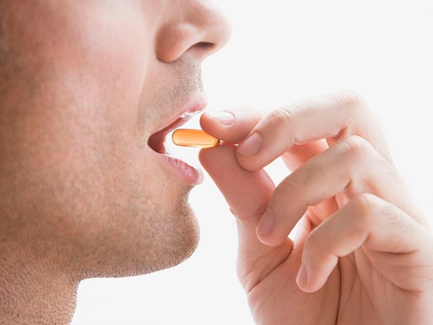 Moi nguy hiem tiem tang cua thuc pham chuc nang hinh anh