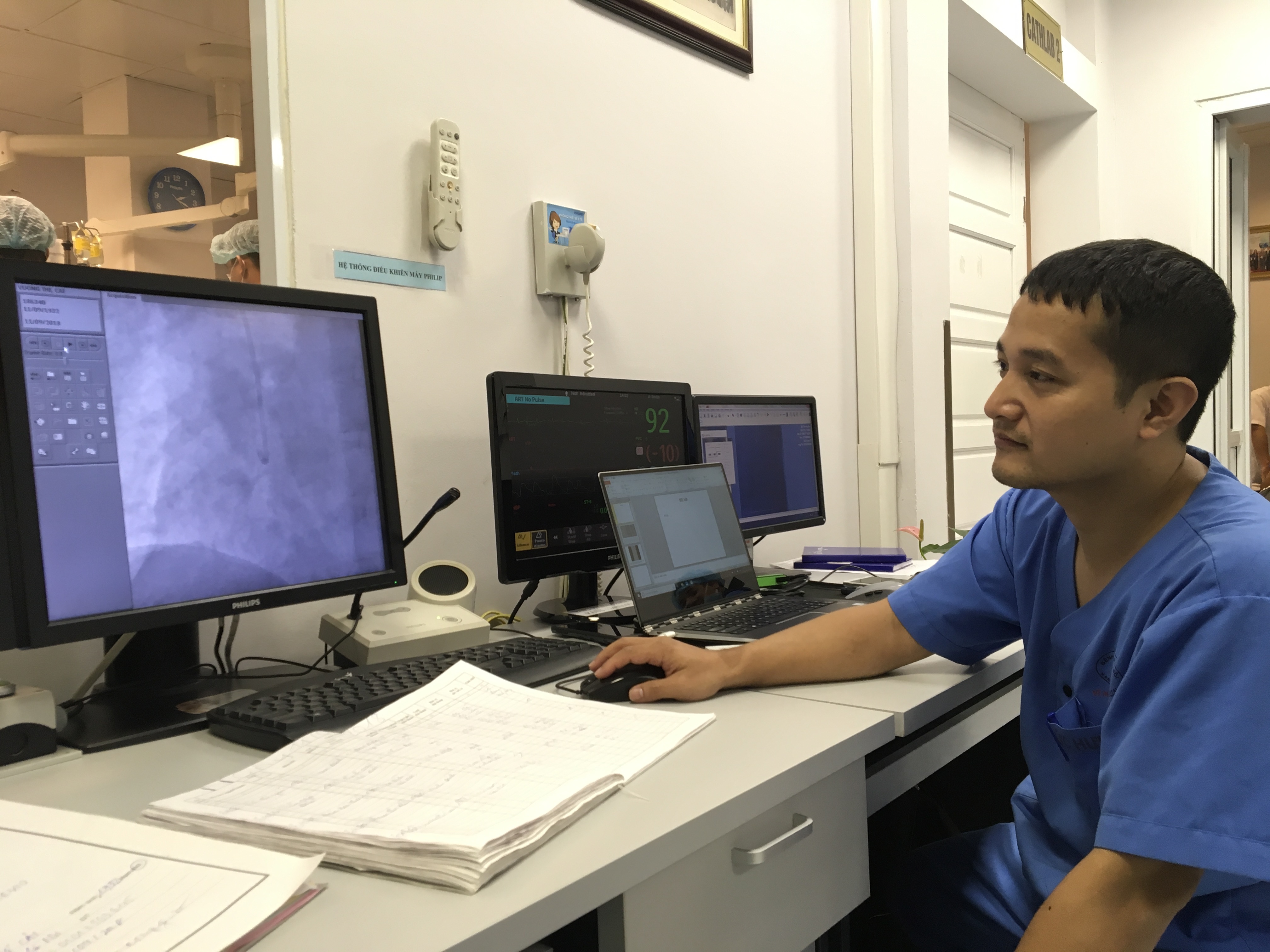 Tac dong mach vang anh 2