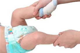 Đứt gân gót chân vì kẹt nan xe máy ảnh 1 Dut gan got chan vi ket nan xe may anh 1