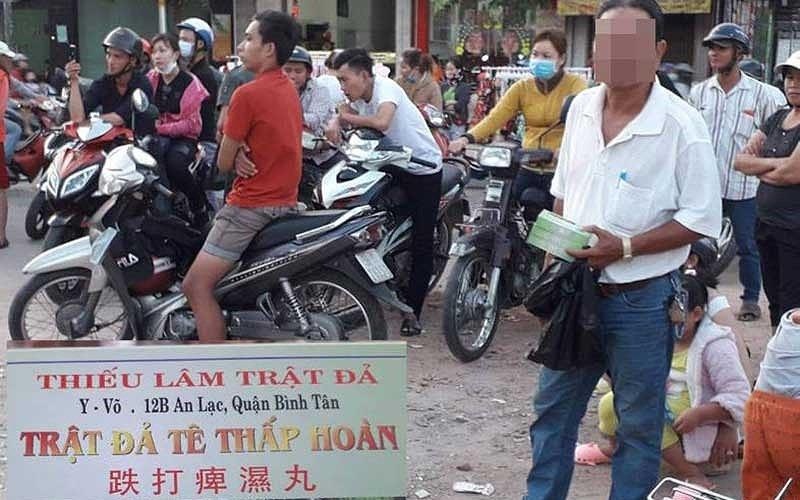 Tai xuat ‘ao thuat gia’ ban thuoc gia truyen hinh anh