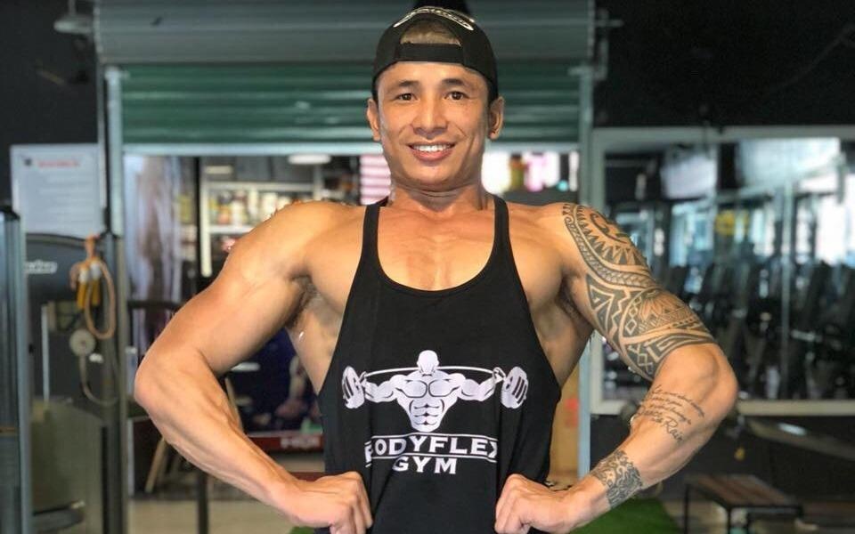 Chang trai tang 22 kg, khoi benh hen suyen nho tap the hinh hinh anh