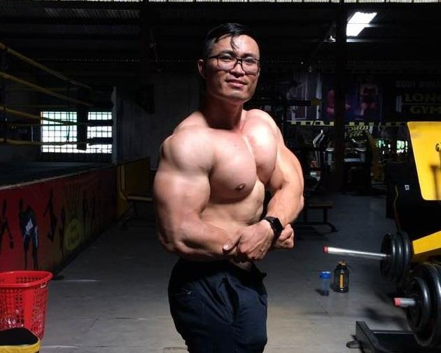 bác sĩ có vóc dáng lực lưỡng ảnh 1 bac si co voc dang luc luong anh 1