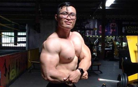 Bac si so huu voc dang luc luong sau khi tang 38 kg hinh anh