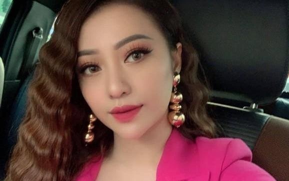 Thuc hu thong tin nu ca si suy gan vi lam dung paracetamol hinh anh