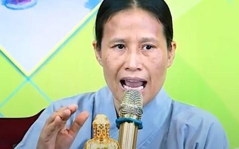 Nguoi dan nghi gi ve chua benh kieu 'thinh vong' o chua Ba Vang? hinh anh