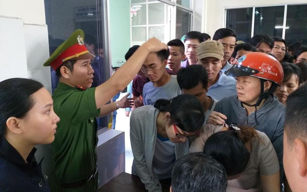 Vo tran tiem vac xin 6 trong 1 cho tre em tai Da Nang hinh anh