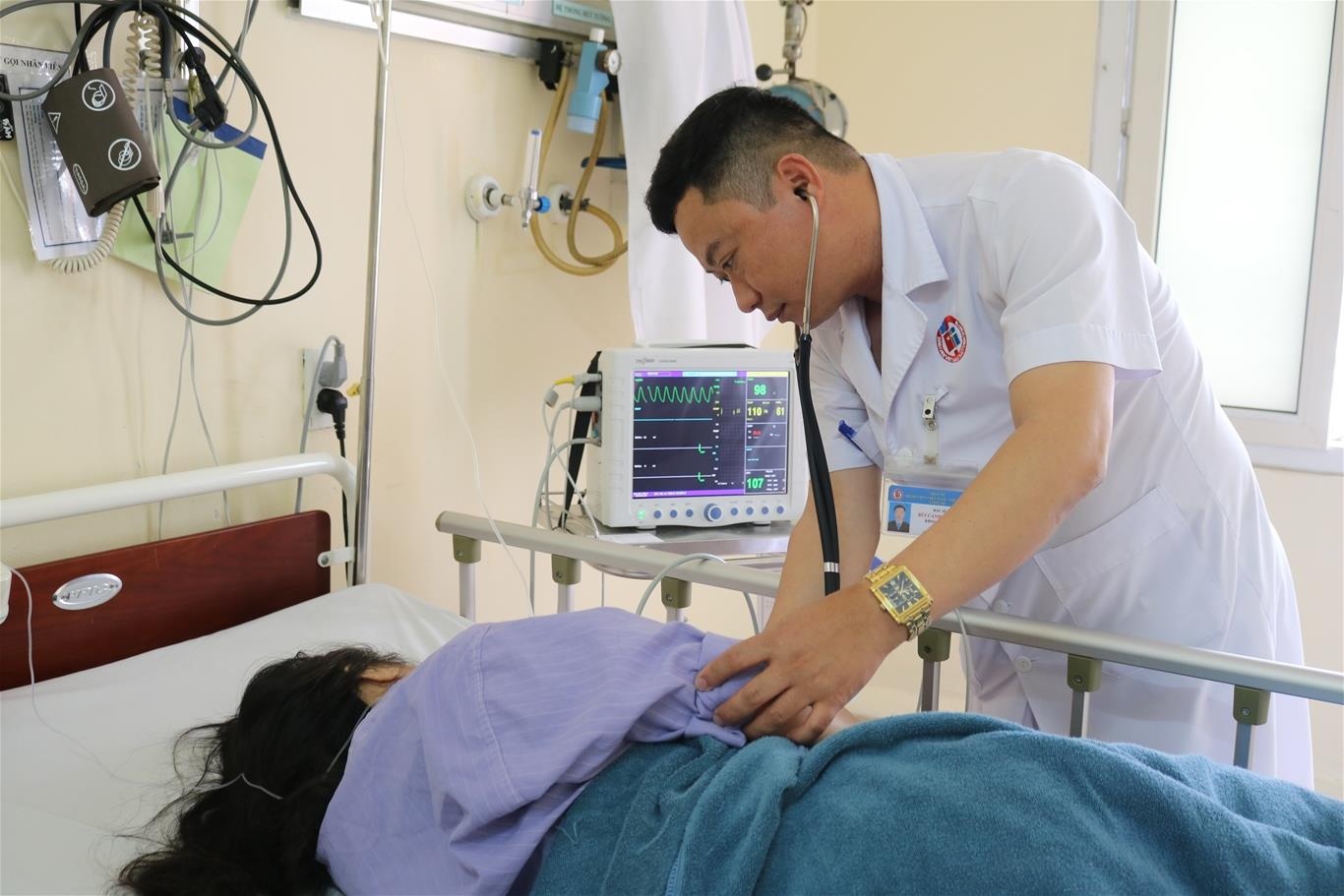 ngo doc vi an trung kien anh 1