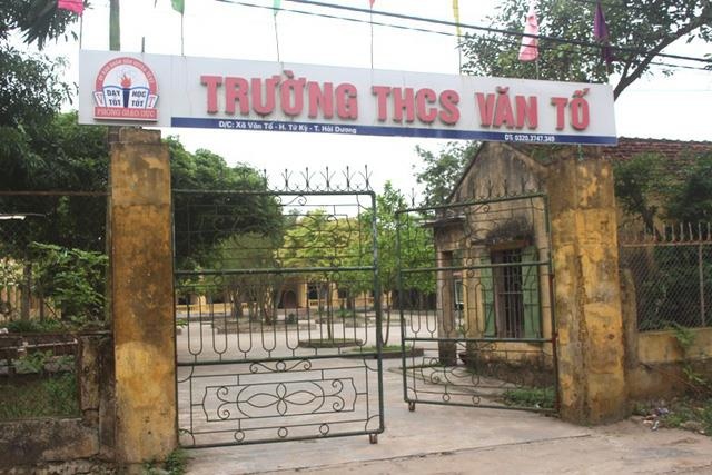 Học sinh bị cột nhảy cao ghim vào đầu ảnh 1 Hoc sinh bi cot nhay cao ghim vao dau anh 1