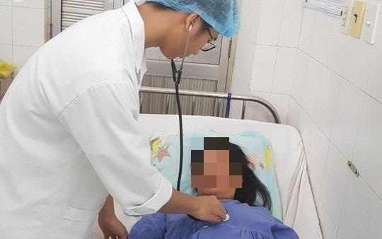 Mang thai lan 3, san phu 40 tuoi suyt mat mang vi vo tu cung hinh anh