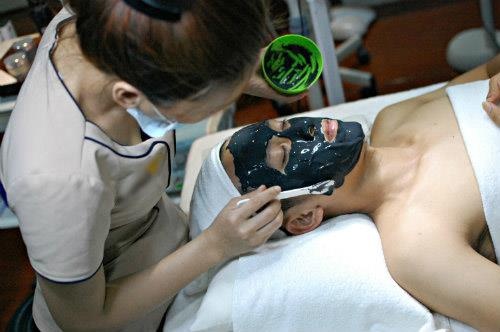 quý ông làm đẹp ảnh 1 quy ong lam dep anh 1