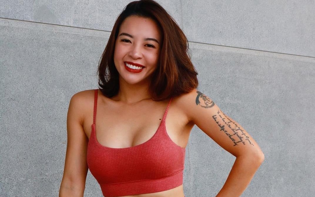 Bai tap cho vong ba cang tron cung voi mot chiec ghe hinh anh