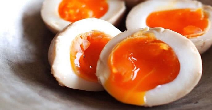 ăn trứng gà đúng cách ảnh 2 an trung ga dung cach anh 2