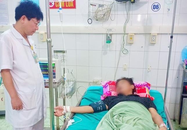 uống rượu ngâm củ ấu tàu ảnh 1 uong ruou ngam cu au tau anh 1