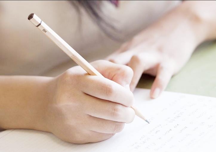 Xac minh thong tin con can bo So GD&DT Phu Tho lam lo de thi hoc ky hinh anh