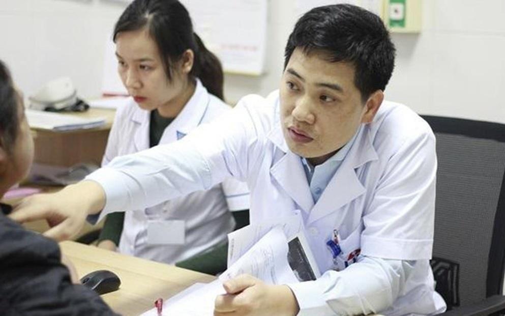 16 tuoi ung thu tuyen giap, bac si noi gi? hinh anh