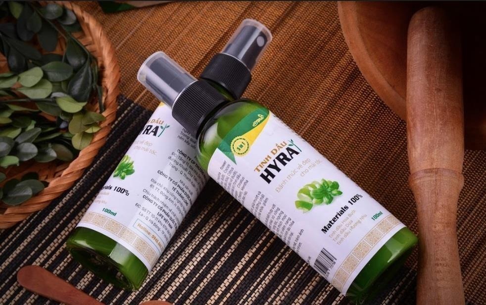 Coi chung 'qua dang' vi mua thuoc thao duoc tri rung toc Ba Hoe hinh anh