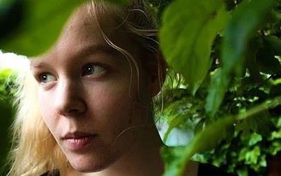 Bi xam hai tinh duc 3 lan, nu sinh 17 tuoi xin duoc chet em ai hinh anh