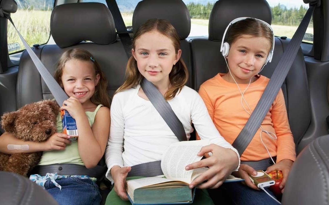 Say tau xe khi di du lich he, lam sao de giam bot? hinh anh