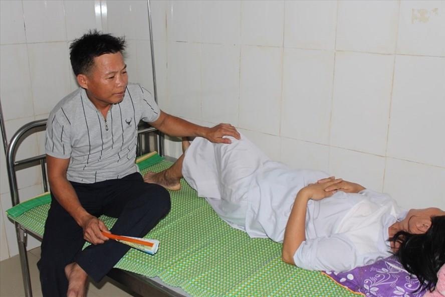 Cong an dieu tra vu be so sinh bi bac si keo dut co hinh anh