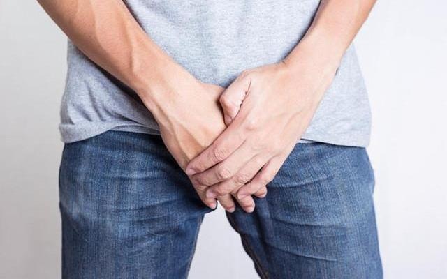 Quy ong vo y lam dut duong vat, may man den vien kip thoi hinh anh