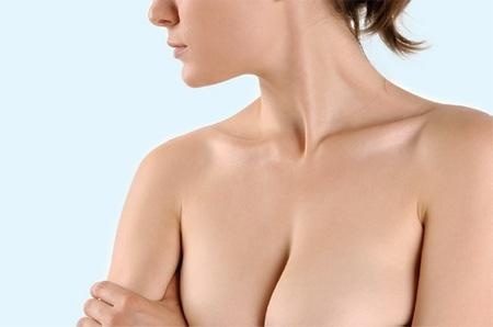 Nguc phinh to gap doi sau tiem filler hinh anh