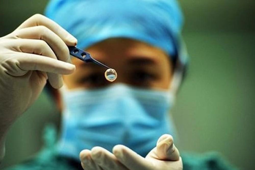 Bac si 32 tuoi qua doi vi ngung tim, de lai mon qua bat ngo hinh anh