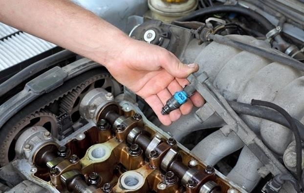 suýt chết vì hút dầu máy bằng miệng ảnh 1 suyt chet vi hut dau may bang mieng anh 1