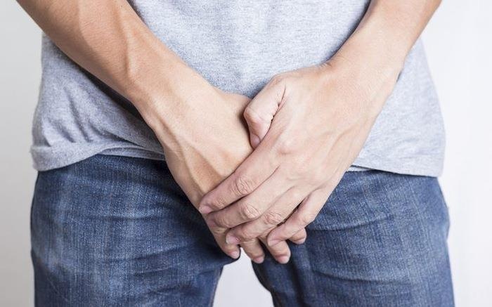 Sau khi cat bao quy dau bao lau co the lam 'chuyen ay'? hinh anh