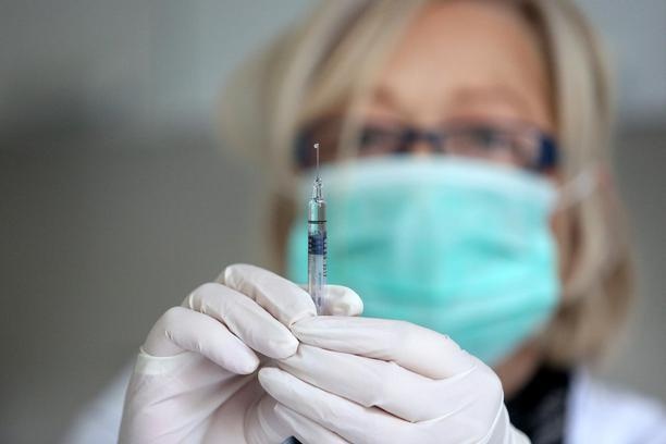 Vi sao nguoi tre mac ung thu ngay cang nhieu? hinh anh