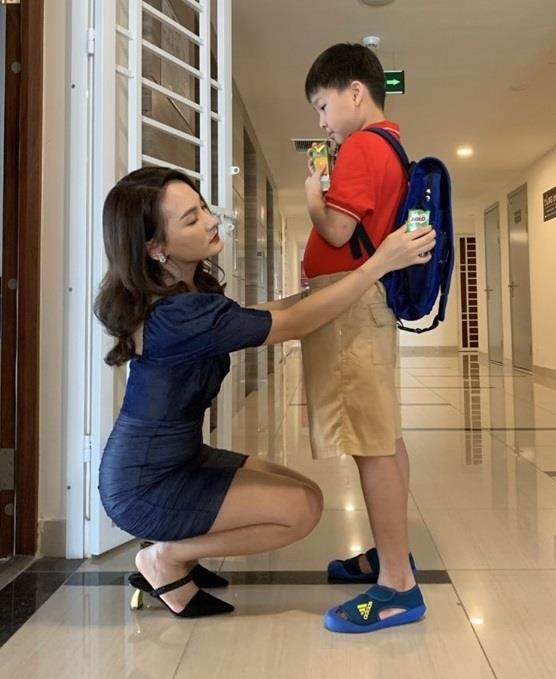 Bua sang can bang cho con anh 2