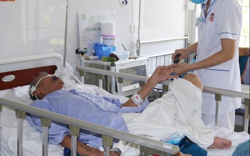 An tiet canh, giet mo gia suc, 3 nguoi nhiem lien cau khuan lon hinh anh