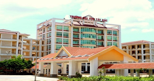 Thanh tra truong dai hoc anh 1