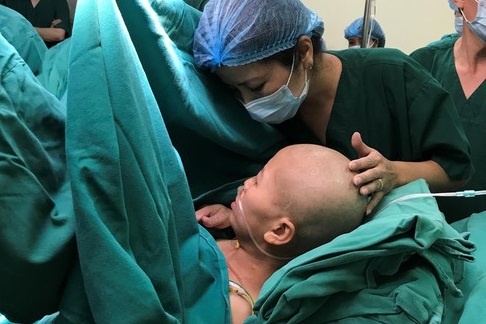 Bé Bình An giờ ra sao ảnh 1 Be Binh An gio ra sao anh 1