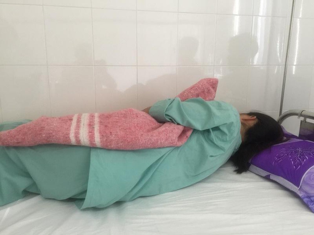 bác sĩ đánh nữ điều dưỡng ảnh 1 bac si danh nu dieu duong anh 1