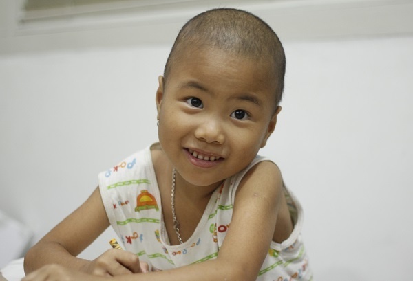 cô bé ung thư máu 6 tuổi ảnh 1 co be ung thu mau 6 tuoi anh 1