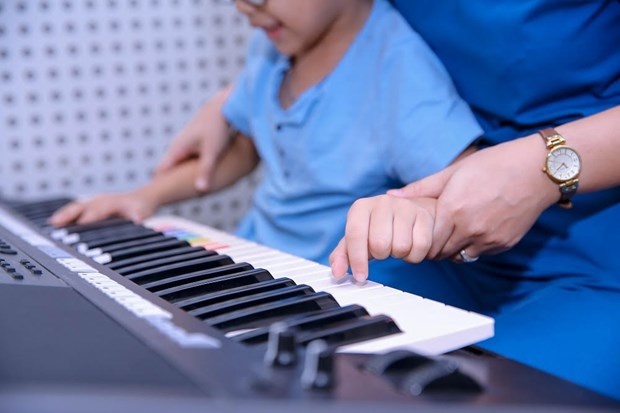 Huấn luyện trẻ tự lỷ thành thiên tài ảnh 2 Huan luyen tre tu ly thanh thien tai anh 2