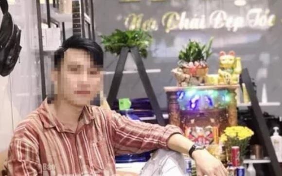 Thanh nien dot tu, nguoi nha mang ao tang keo toi benh vien hinh anh