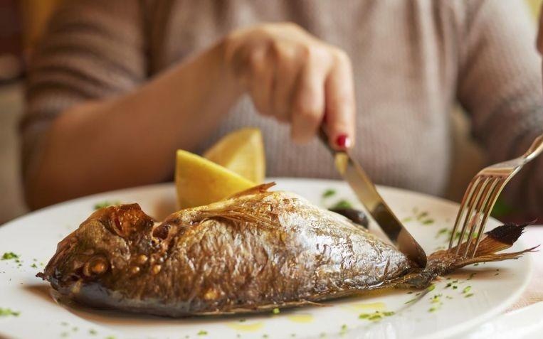 Nhung dieu cam ky khi an ca hinh anh