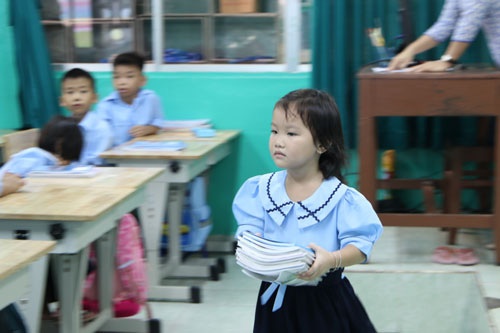 Sách giáo khoa ảnh 1 Sach giao khoa anh 1