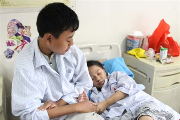 song nho mau nguoi khac vi benh hiem gap anh 1