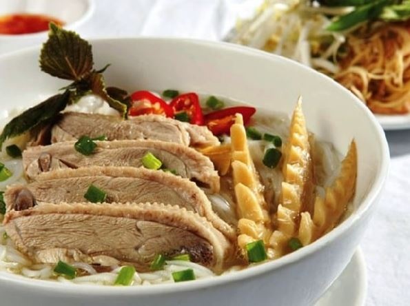 dieu cam ky khi an thit vit anh 1