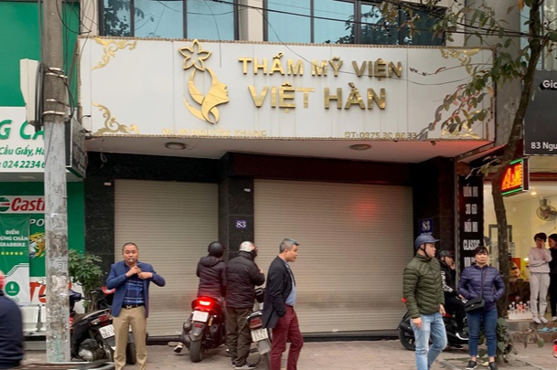 Co gai hoai tu da dui sau khi hut mo tai Tham my vien Viet Han hinh anh