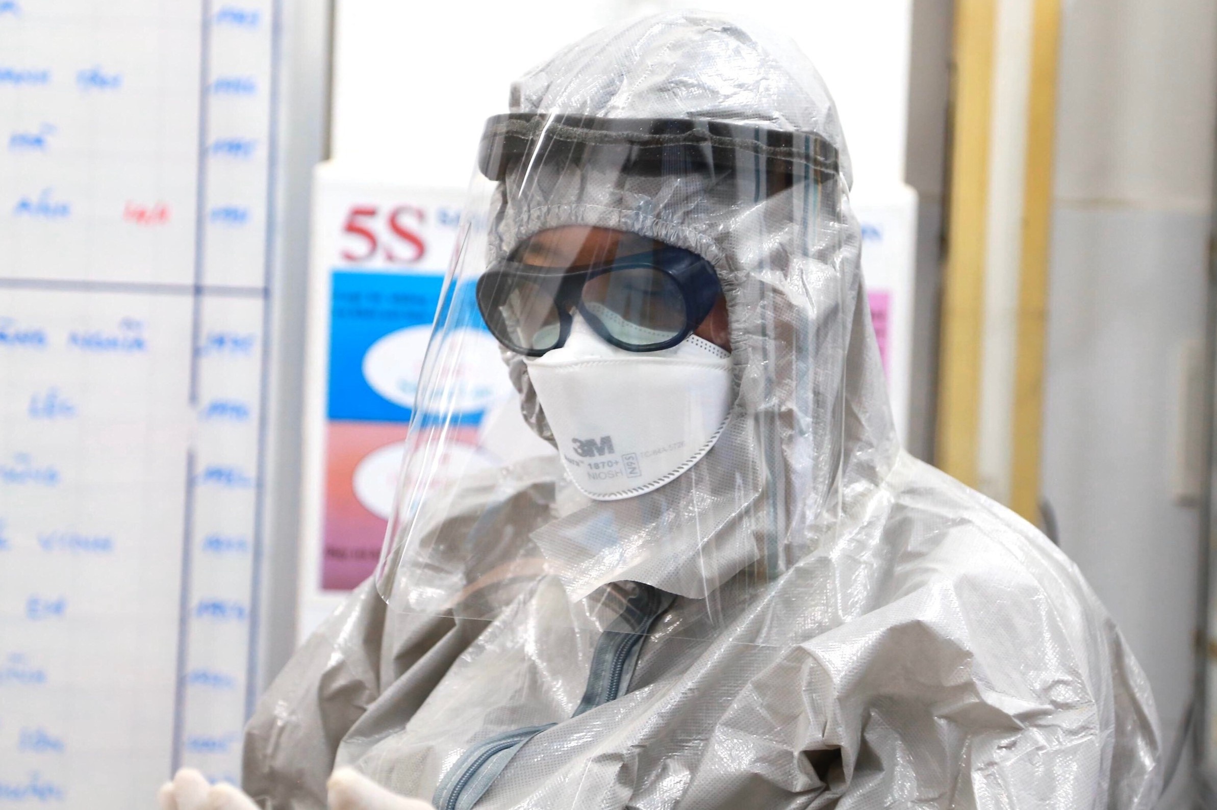 Lam gi de phat hien nguoi nhiem virus corona? hinh anh